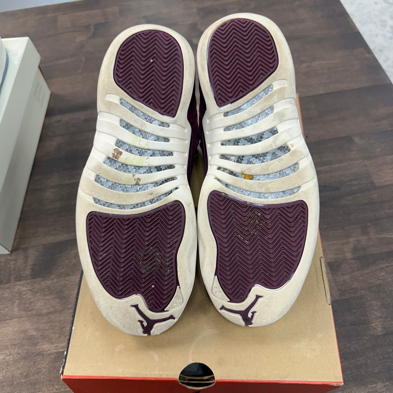 Bordeaux Jordan 12 (USED)