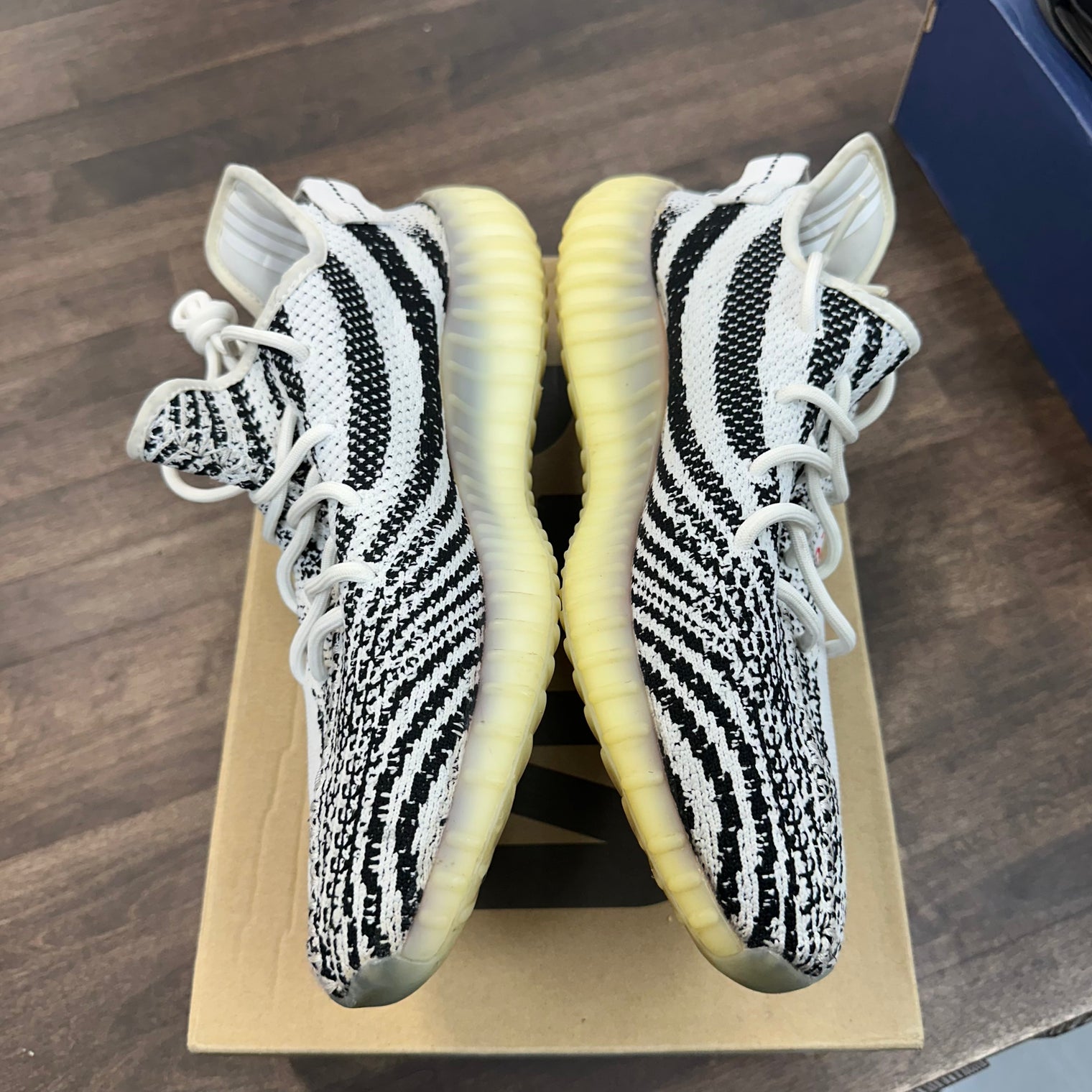 Zebra Yeezy 350 (USED)