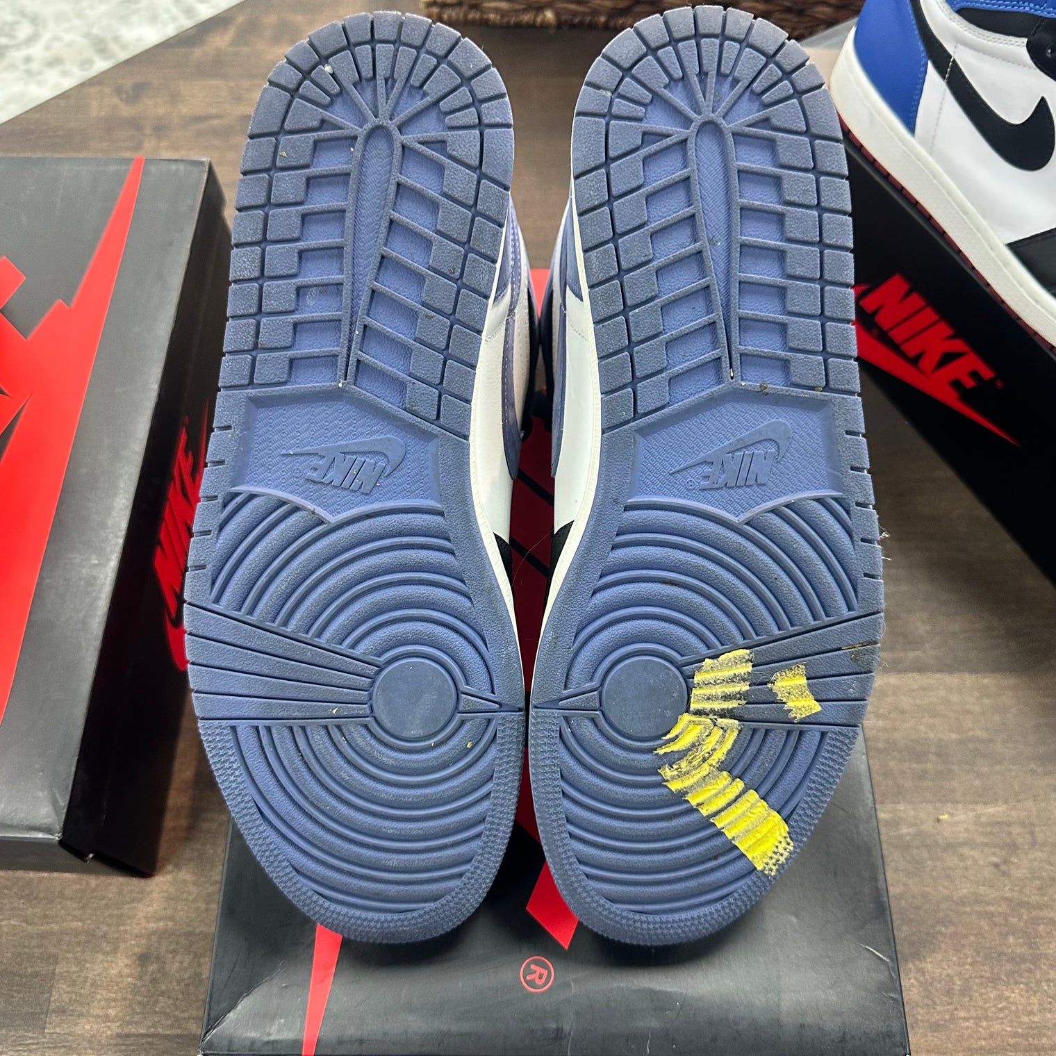 Blue Moon Jordan 1 High (USED)