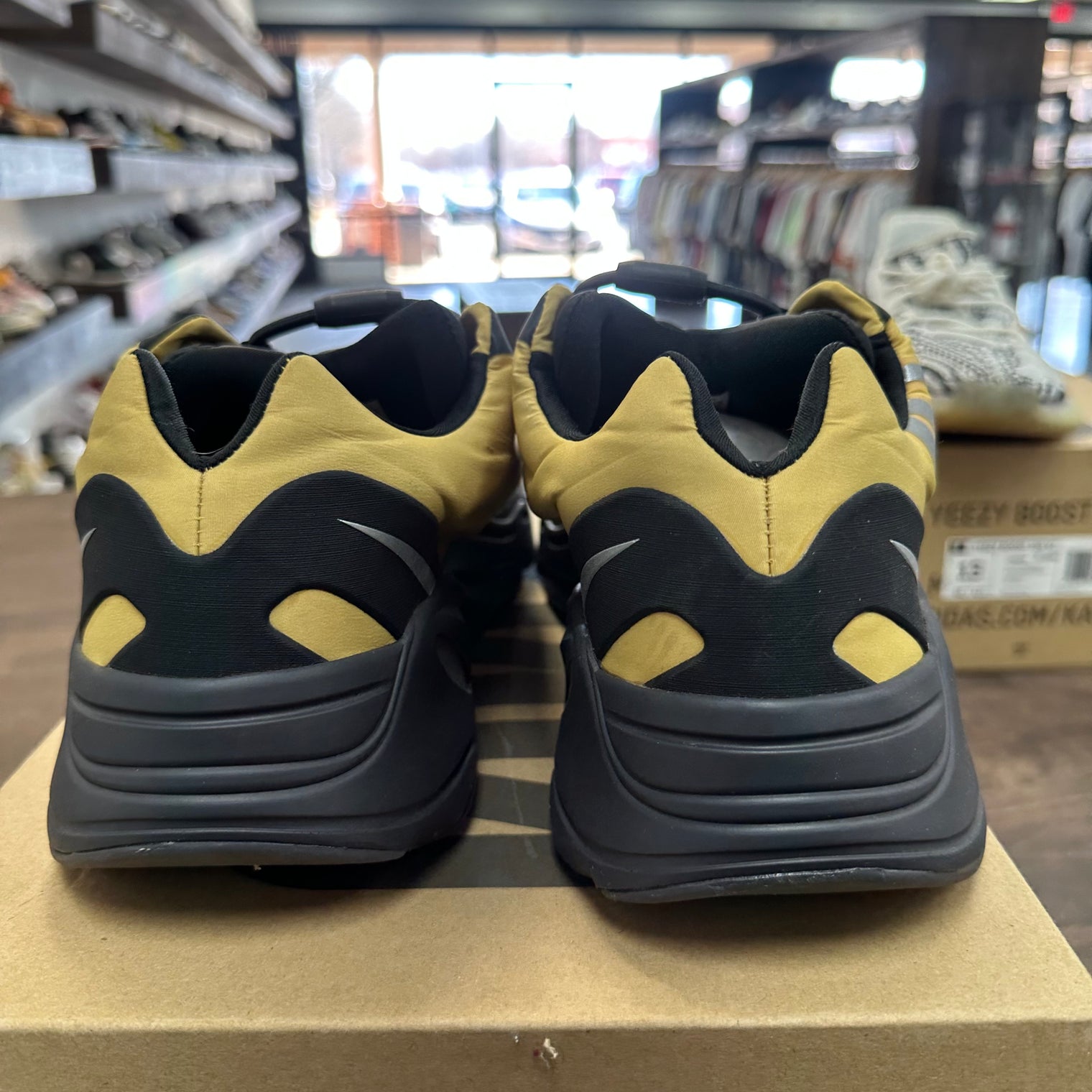 Yeezy Boost 700 MNVN Honey Flux (USED)