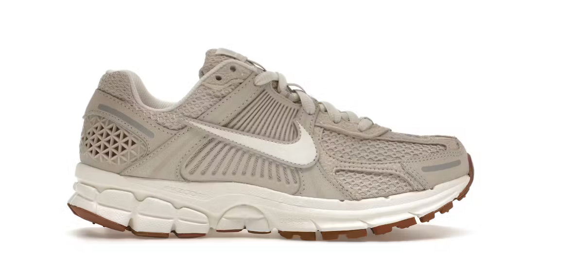 Light Bone Orewood Nike Zoom Vomero 5 (W)
