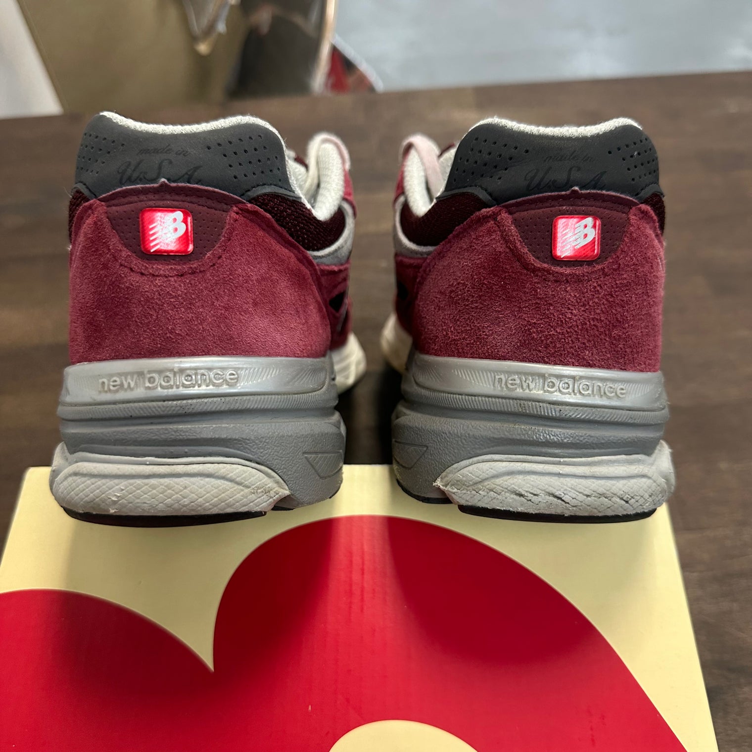 Scarlet Teddy Santis New Balance 990V3 (USED)