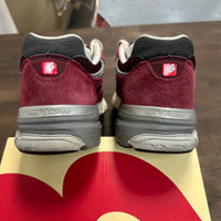 Scarlet Teddy Santis New Balance 990V3 (USED)