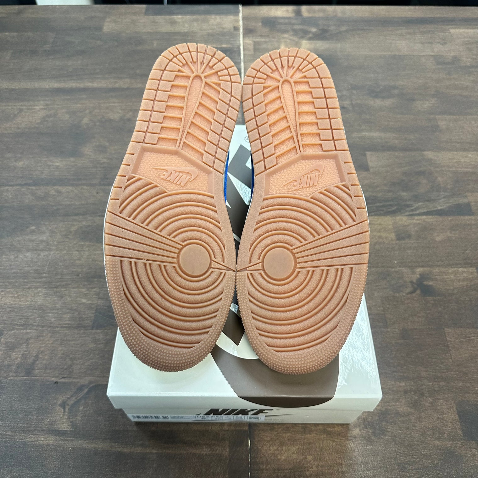 Travis Scott Canary Jordan 1 Low (W) (Lightly worn)