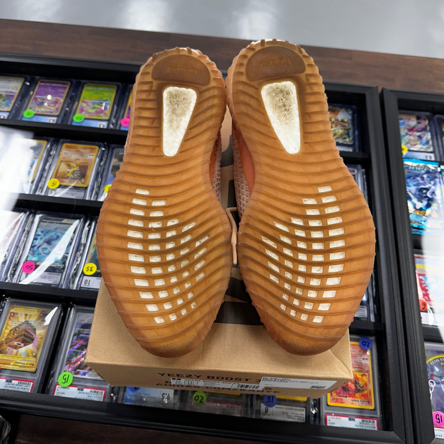 Clay Yeezy 350 (USED)