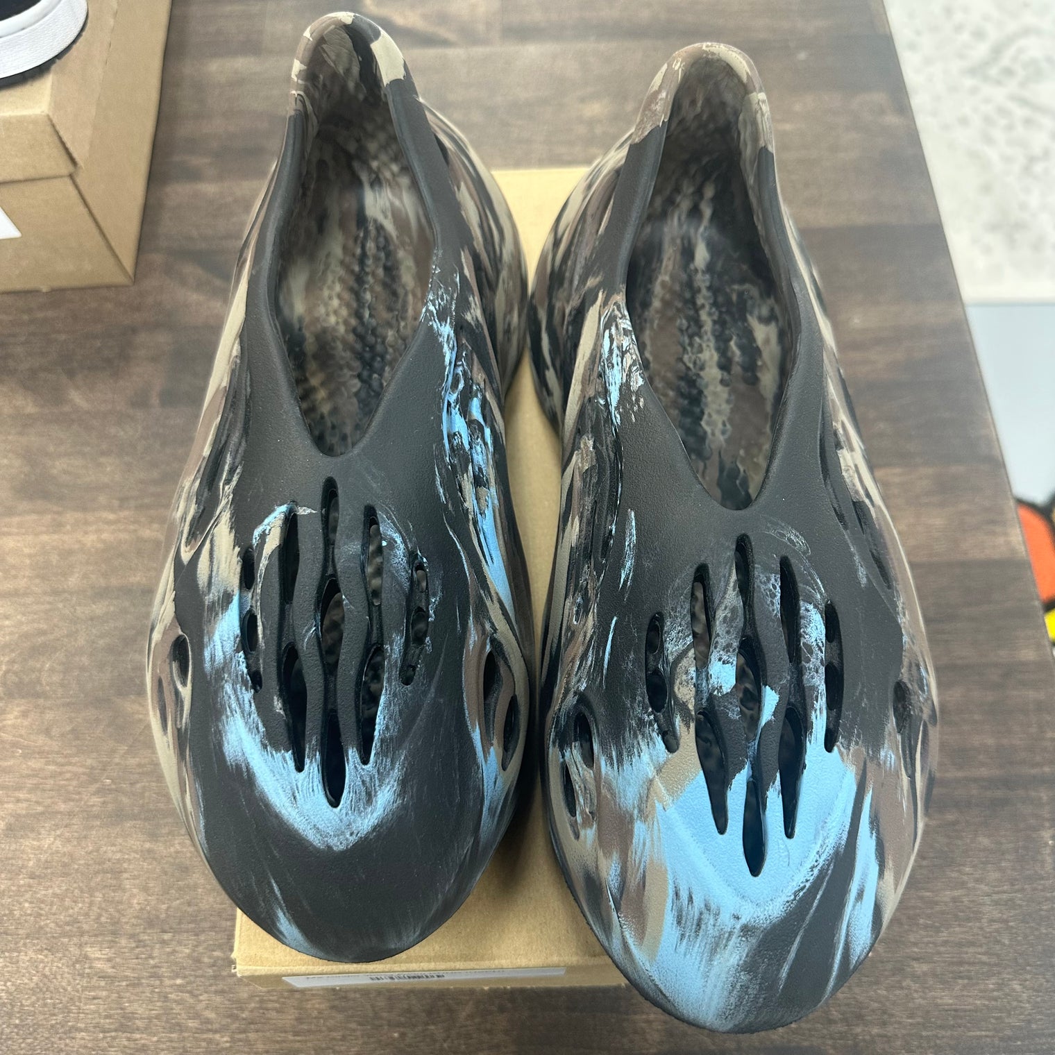 MX Cinder Yeezy Foam RNNR (USED)