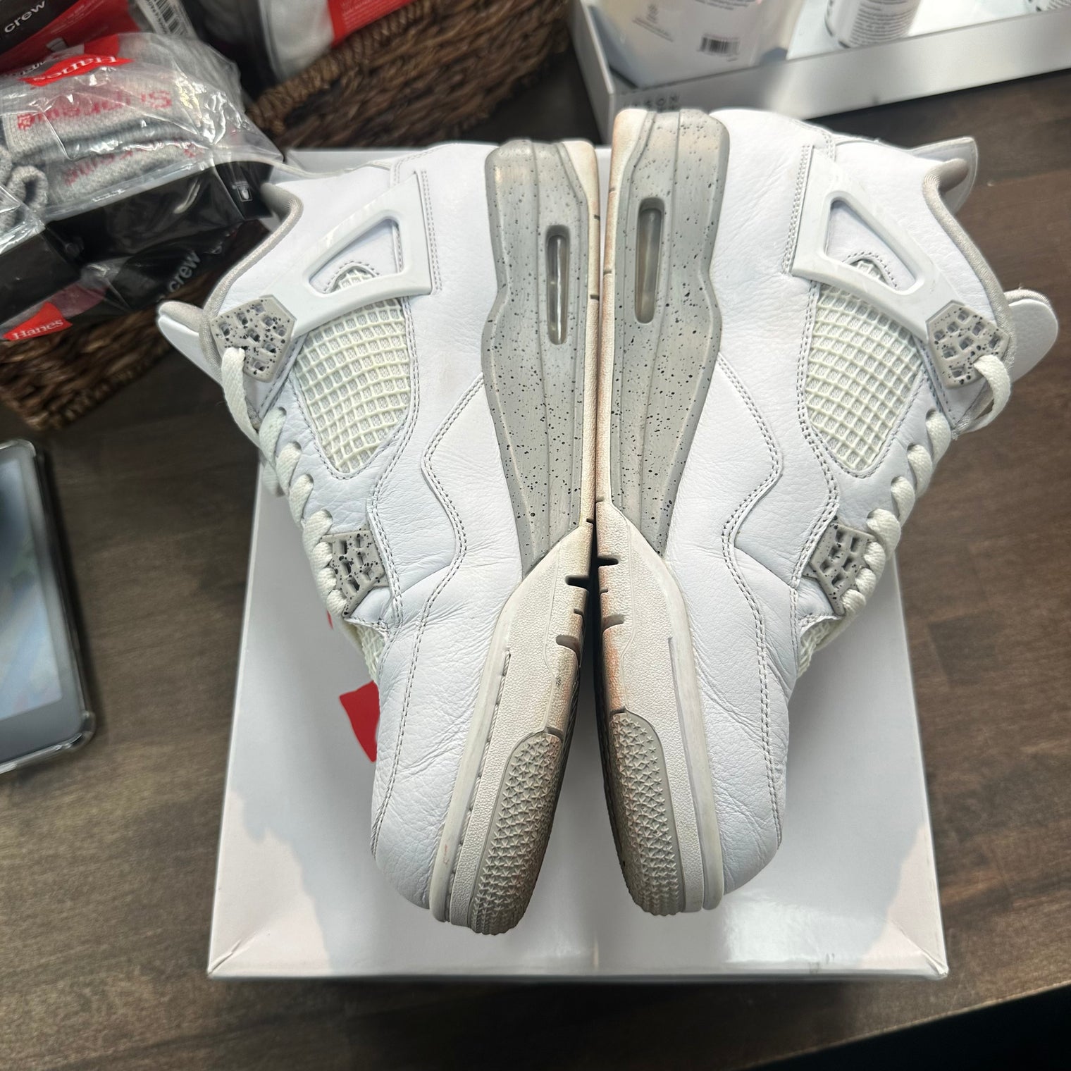 White Oreo Jordan 4 Retro (USED)