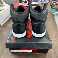 Black Gym Red Jordan 1 High (USED)