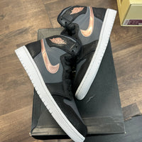 Bronze Metal Jordan 1 High Retro (USED)