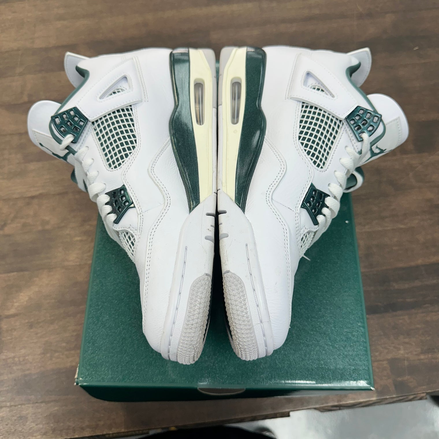 (W) Oxidized Green Jordan 4 (USED)