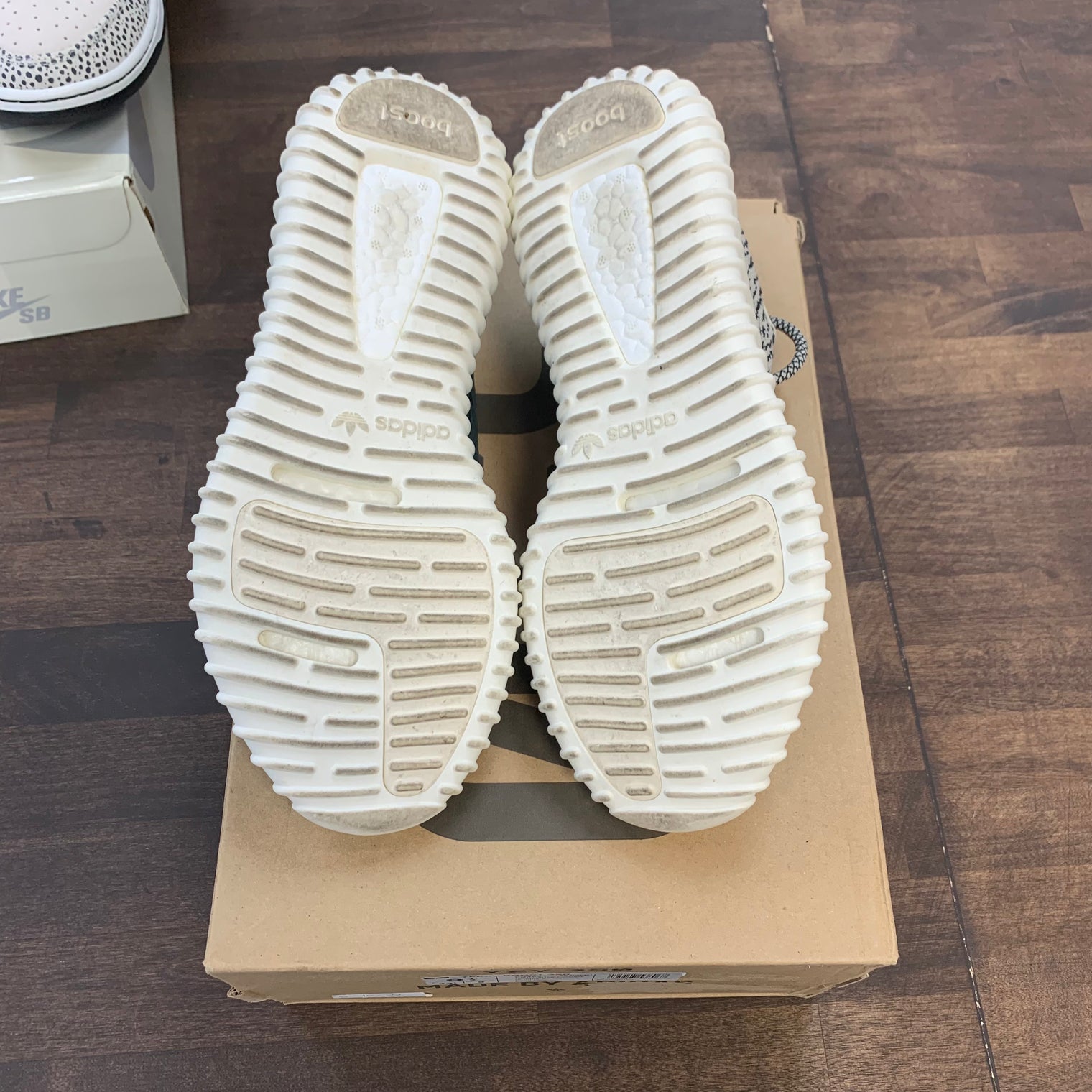 Turtledove Yeezy 350 (2023) (USED)