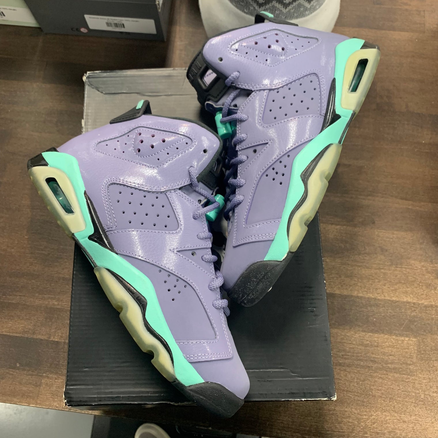 (GS) Iron Purple Jordan 6 (USED)