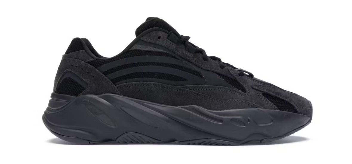 Vanta Adidas Yeezy 700 V2