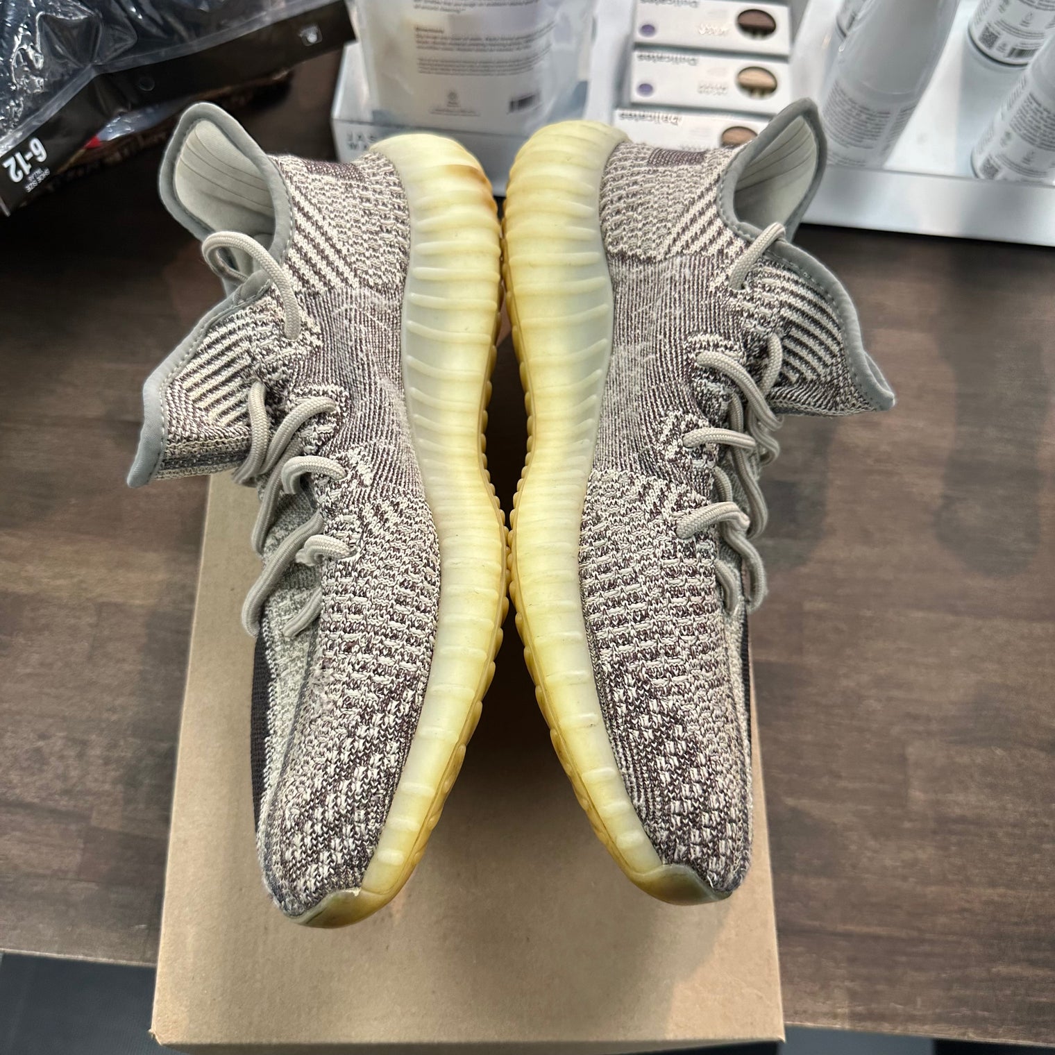 Zyon Yeezy 350 (USED,No Box)
