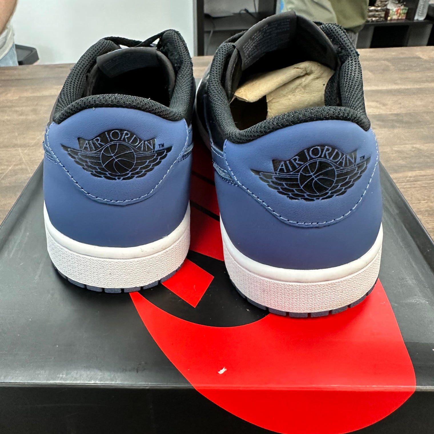 Mystic Navy Jordan 1 Low (USED)