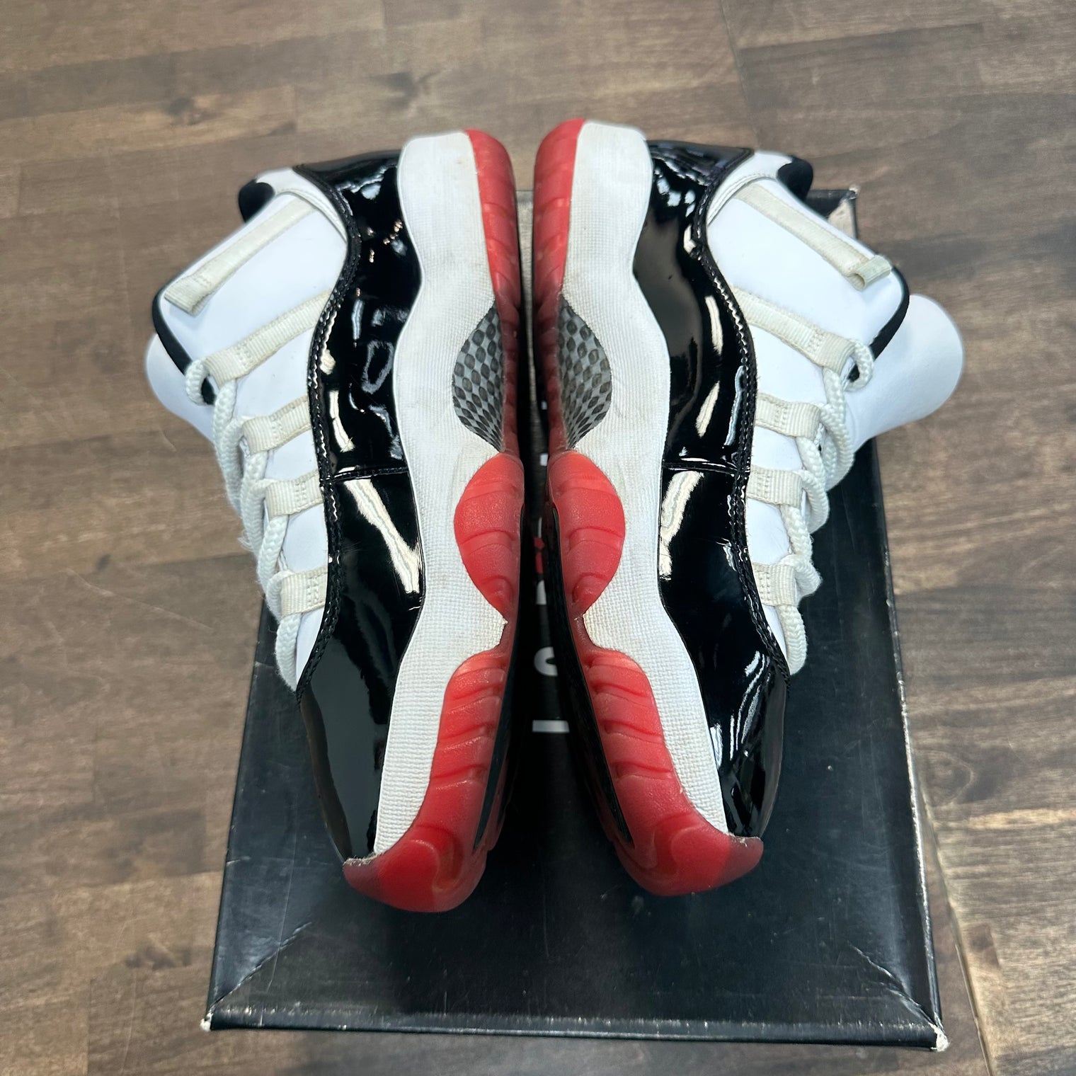Concord Bred Jordan 11 Low (USED)