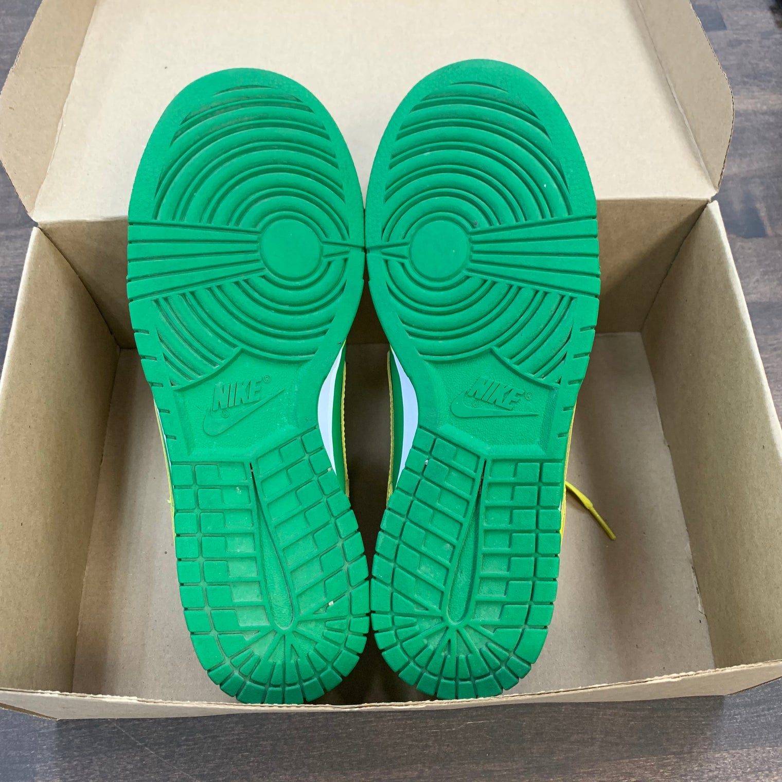 Reverse Brazil Nike Dunk Low (USED,No Box)