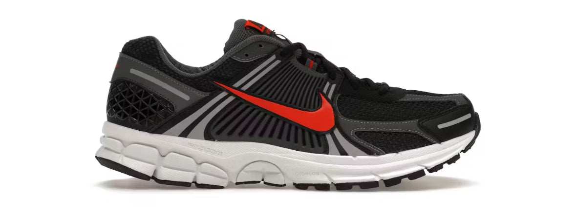 Black Picante Red Nike Zoom Vomero 5
