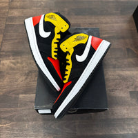 Black Amarillo Jordan 1 Mid (USED)