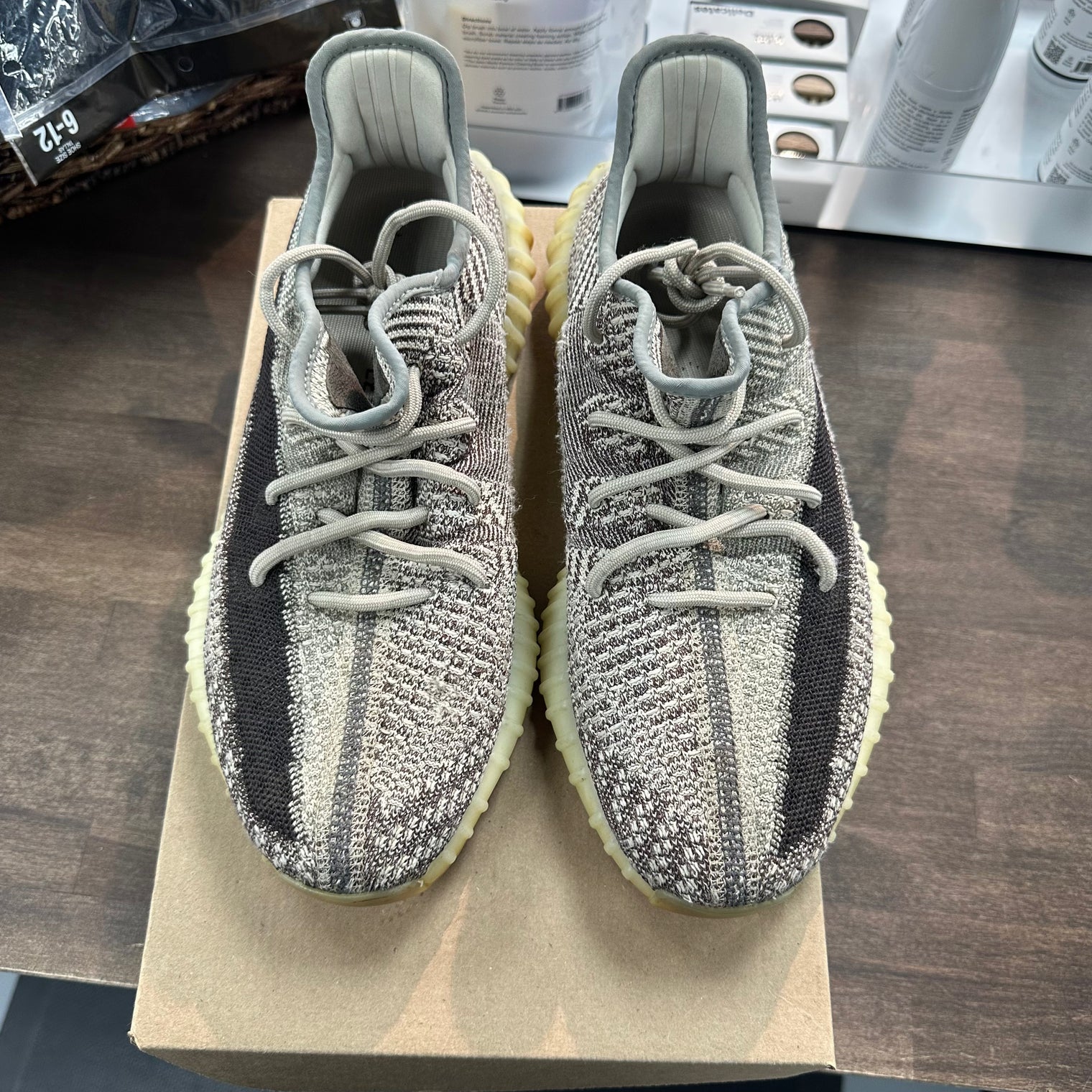 Zyon Yeezy 350 (USED,No Box)