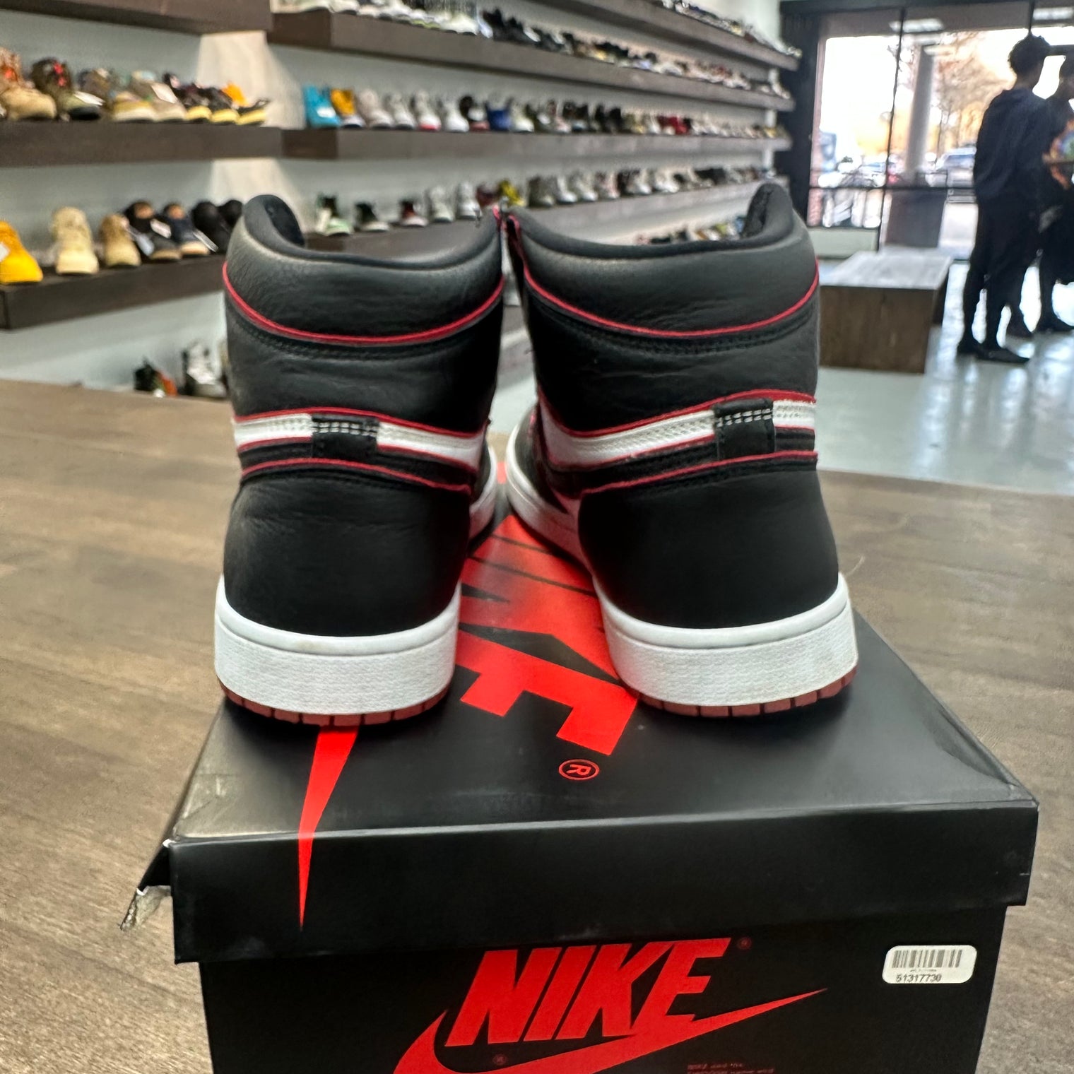 Bloodline Jordan 1 High (USED)