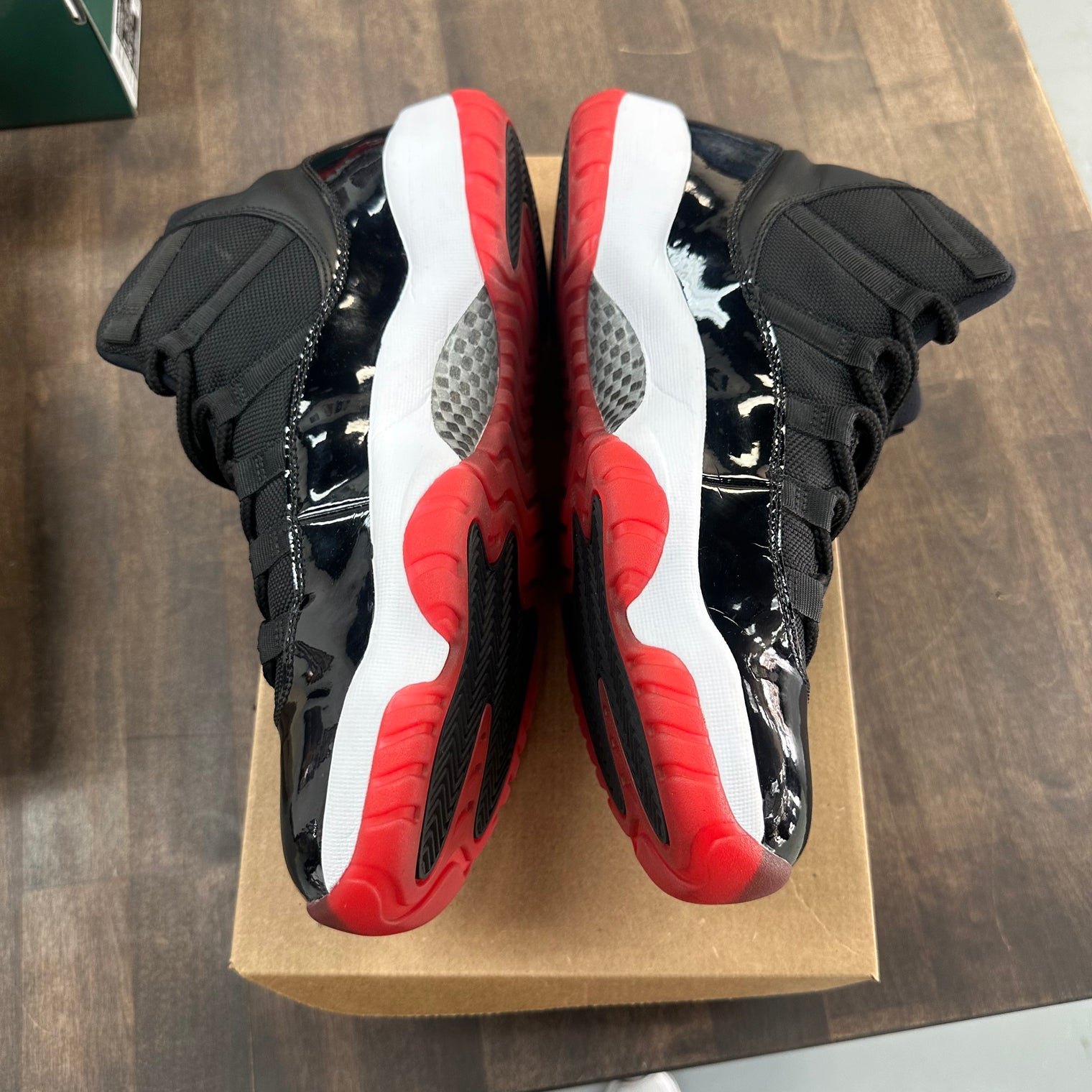 Bred Jordan 11 High (2012) (USED,No Box)