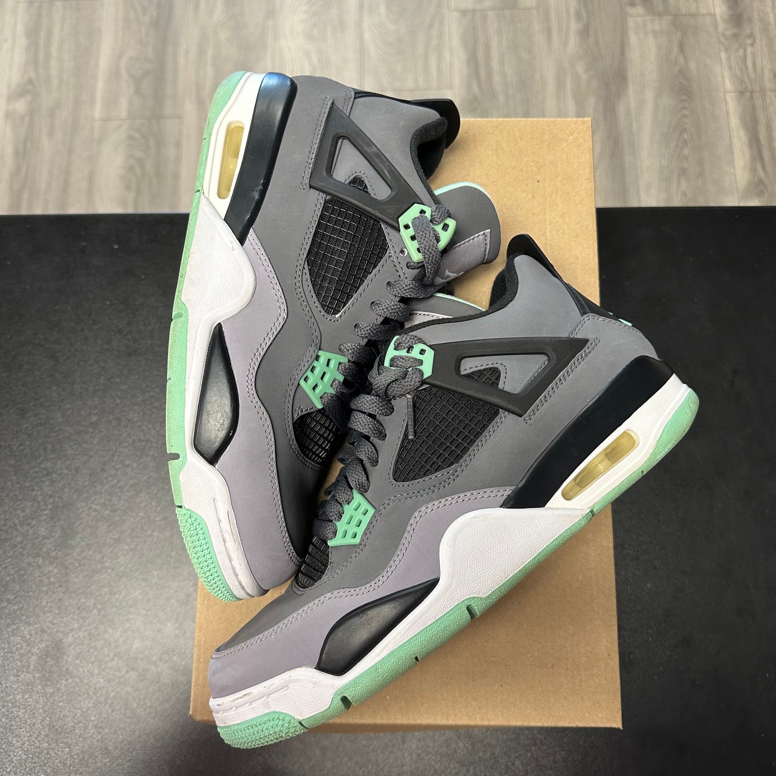 Green Glow Jordan 4 (USED, No Box)