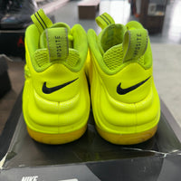 Volt Foamposite One (USED)