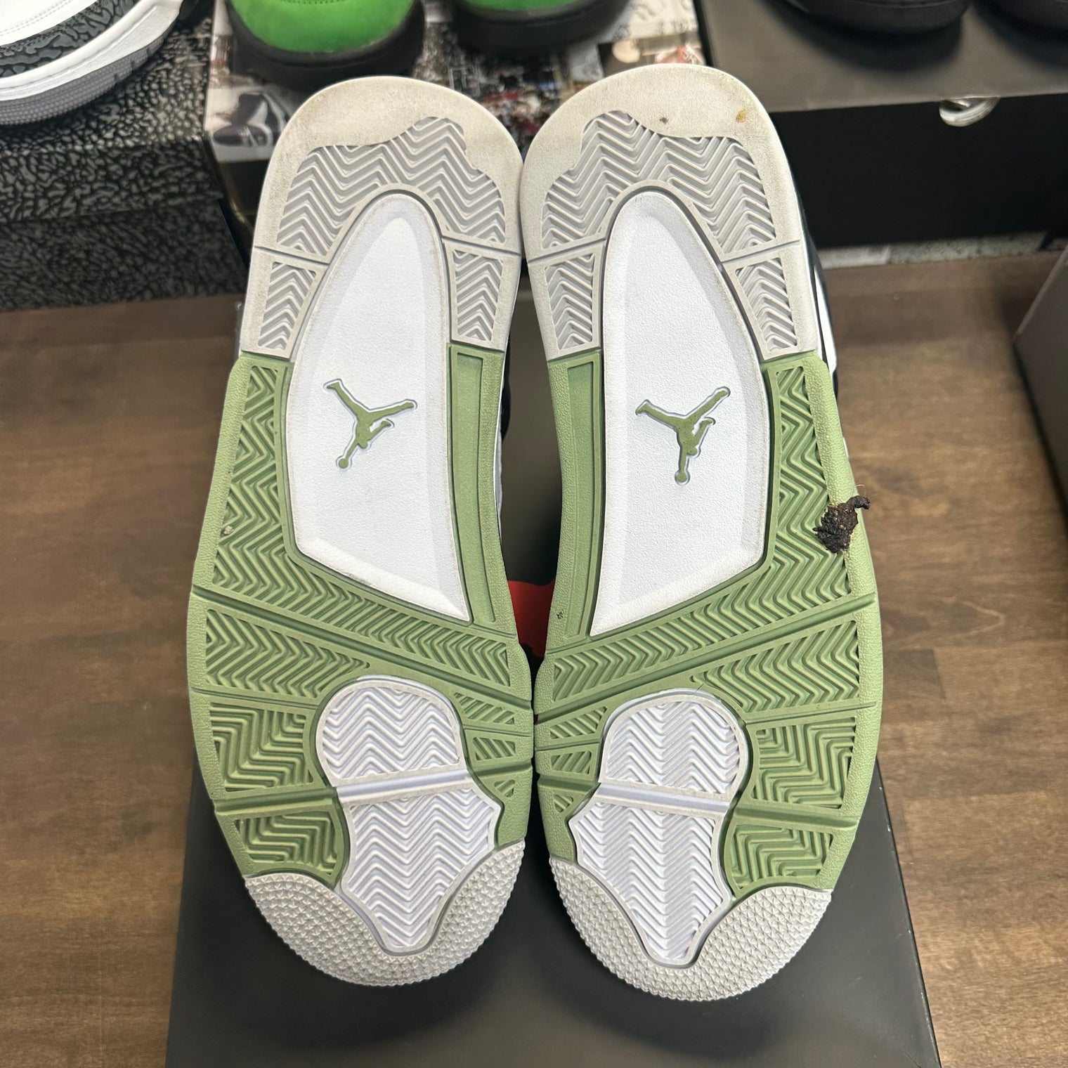 Seafoam Jordan 4 (W) (USED)