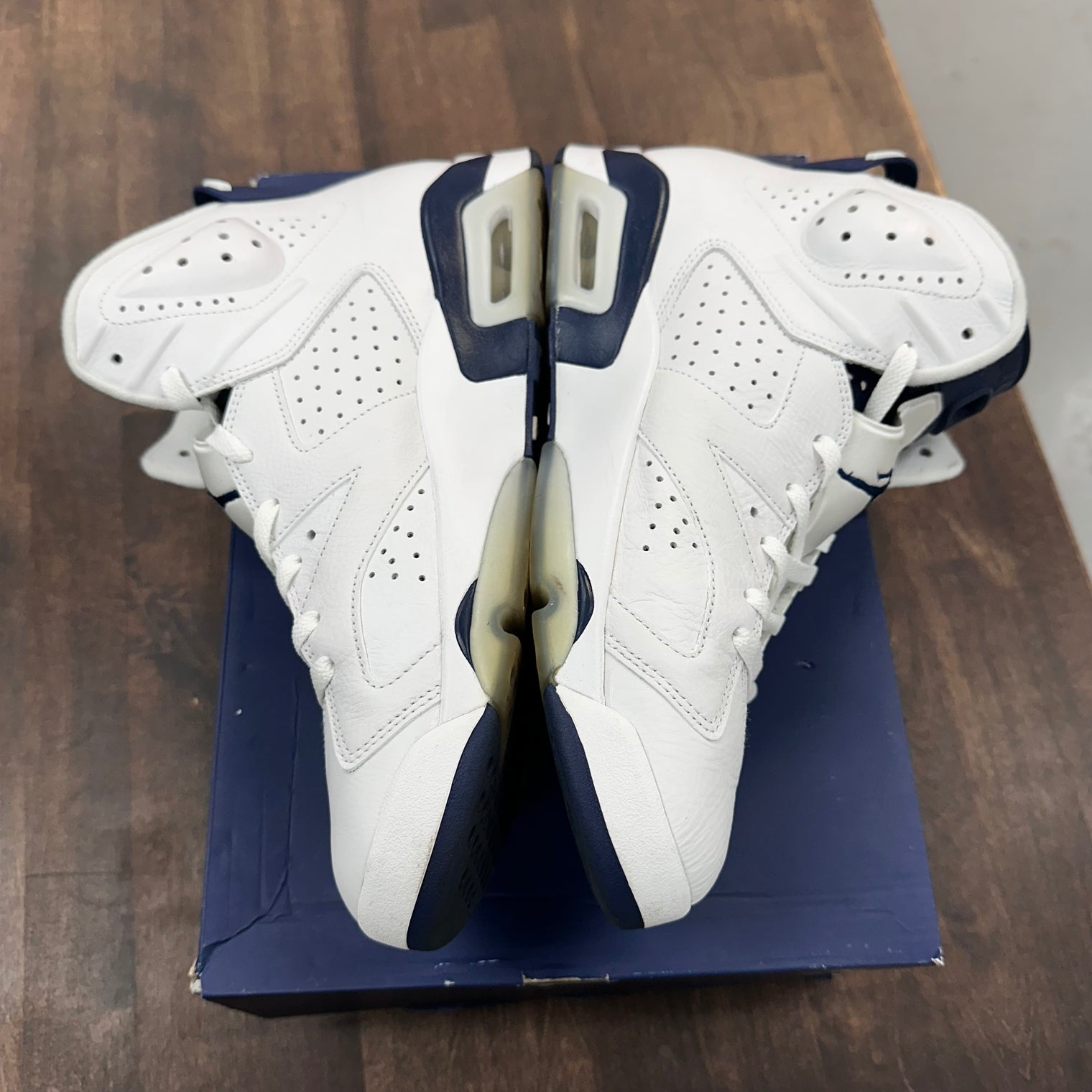 Midnight Navy Jordan 6 (USED)