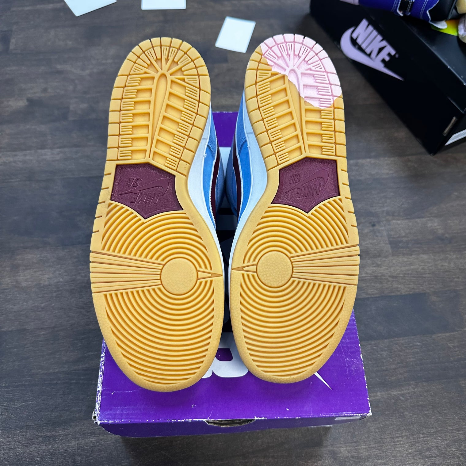 Philly SB Dunk Low (USED)
