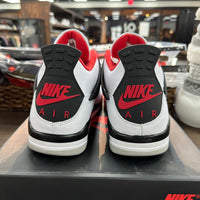 Fire Red Jordan 4 (USED)