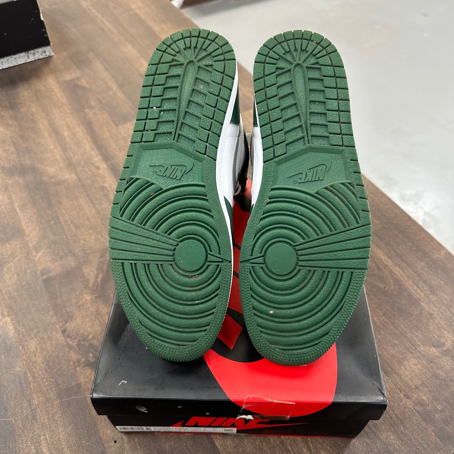 Gorge Green Jordan 1 High (USED)