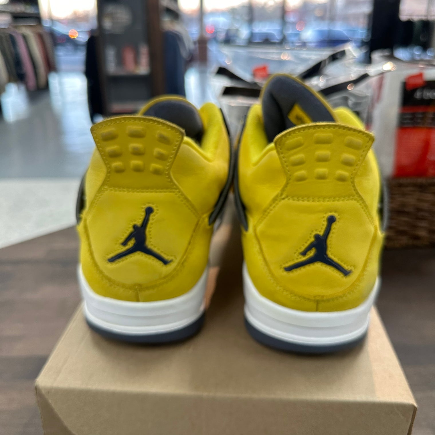 Lightning Jordan 4 (USED, No Box)