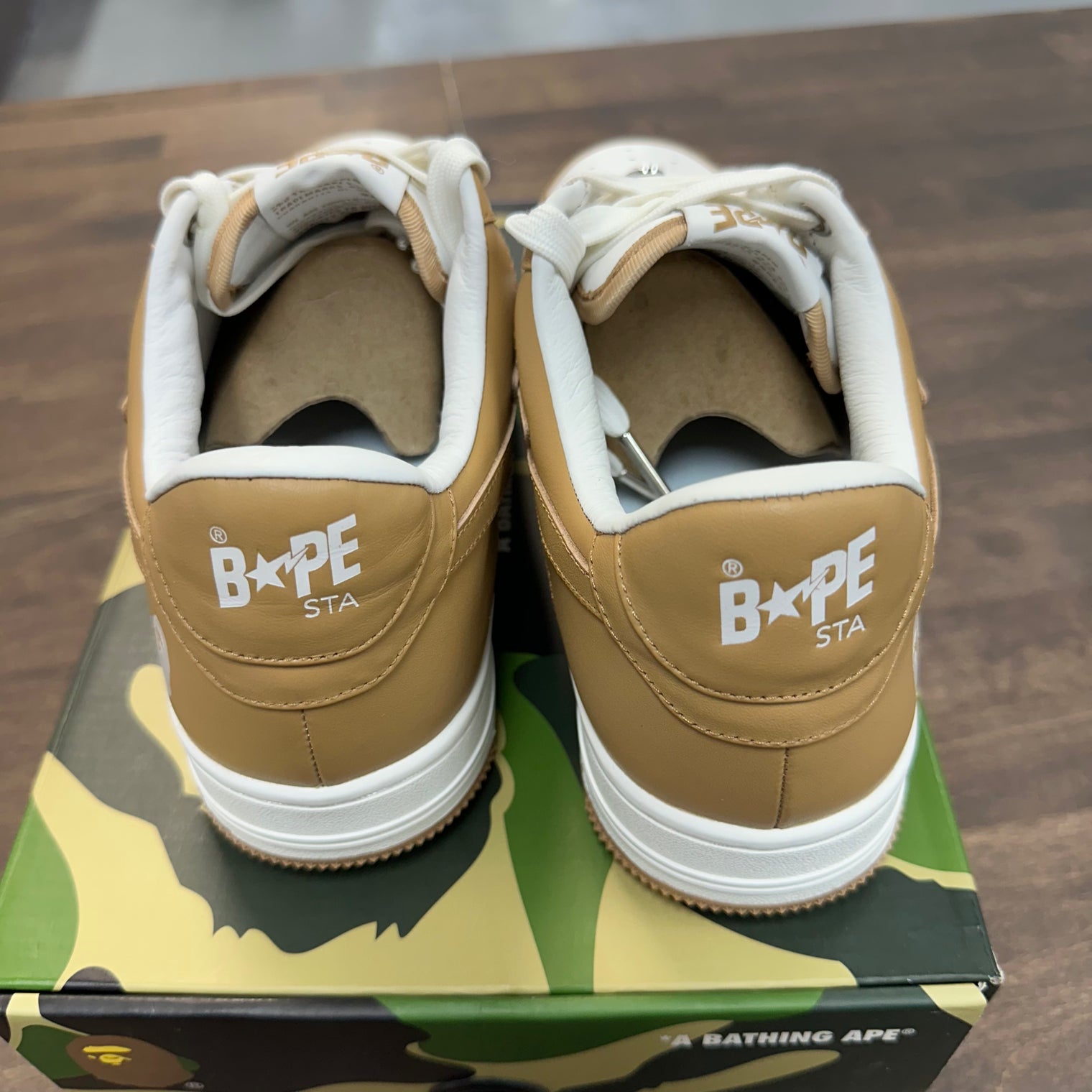 White Beige Bapesta Low (USED)
