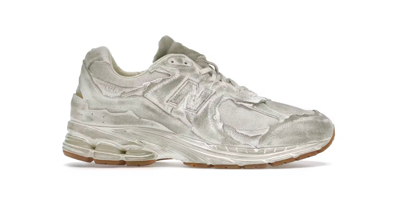 Protection Pack Distressed New Balance 2002R