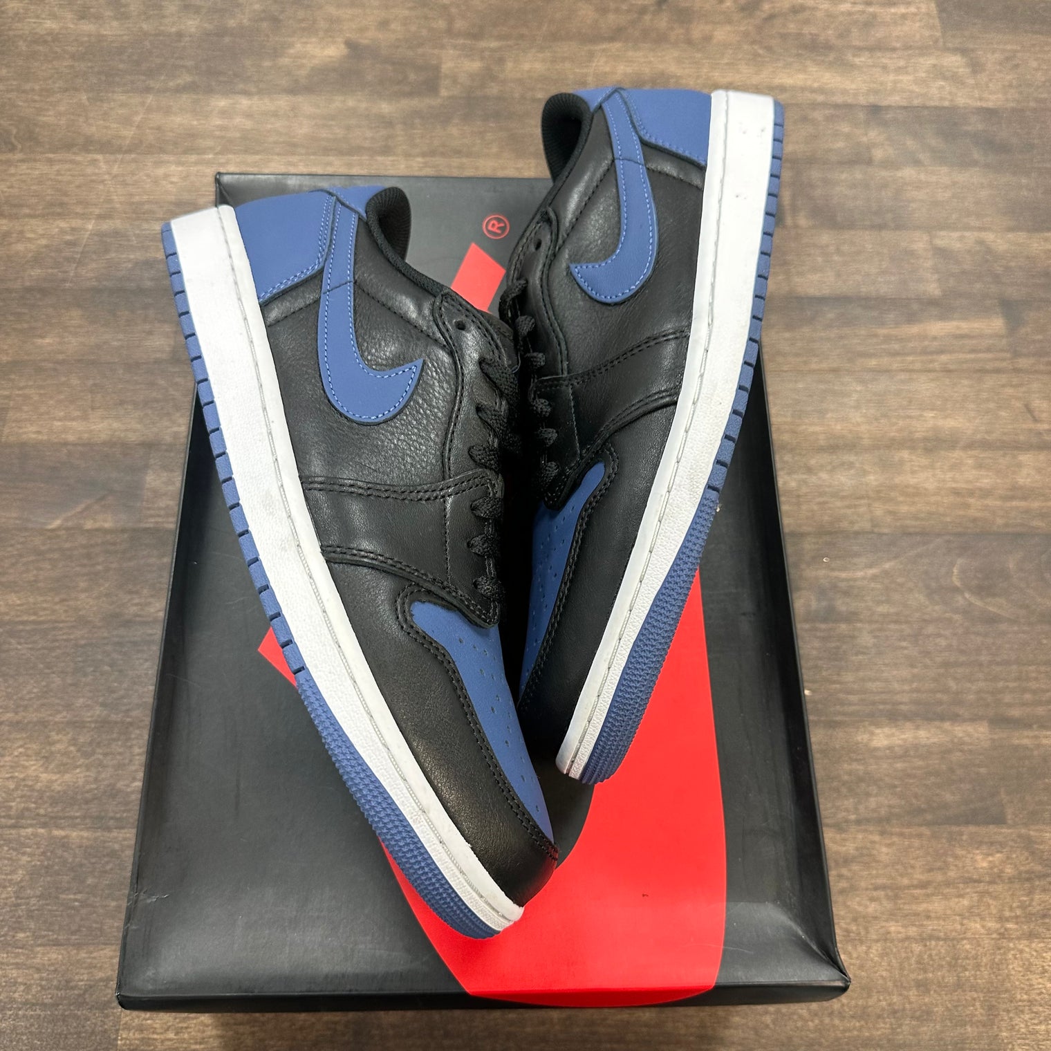Mystic Navy Jordan 1 Low (USED)