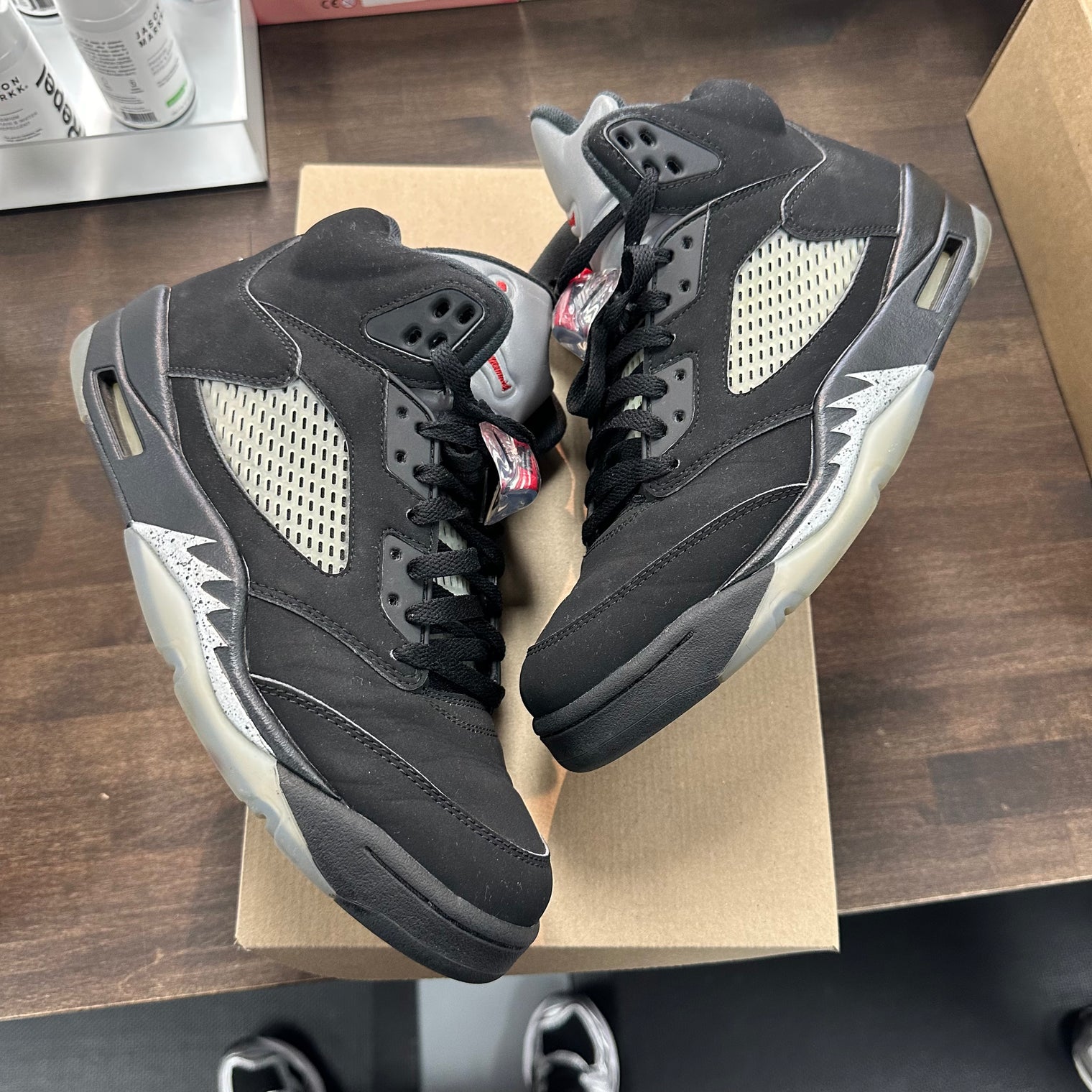 Black Metallic Jordan 5 (USED,No Box)