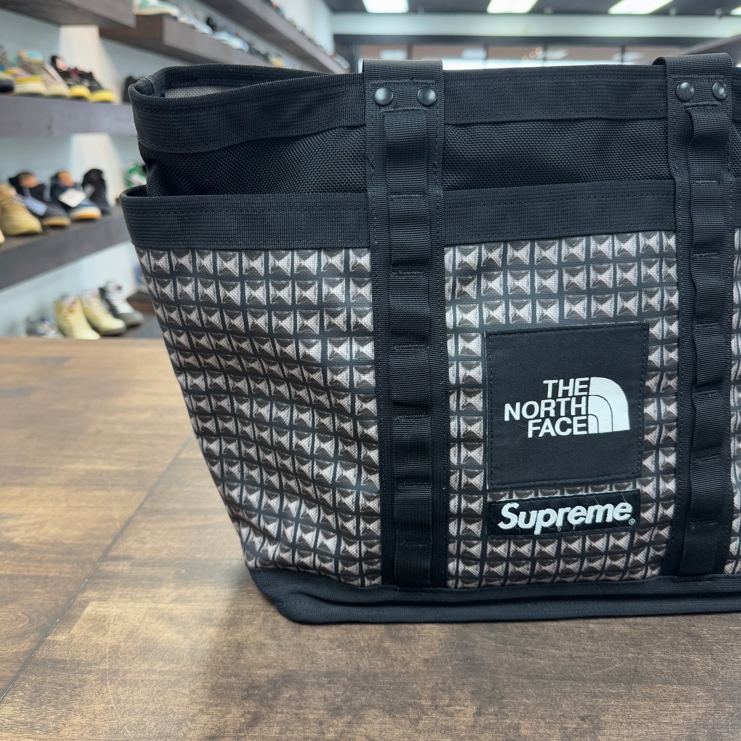 Supreme The North Face Studded Utility Tote (USED)