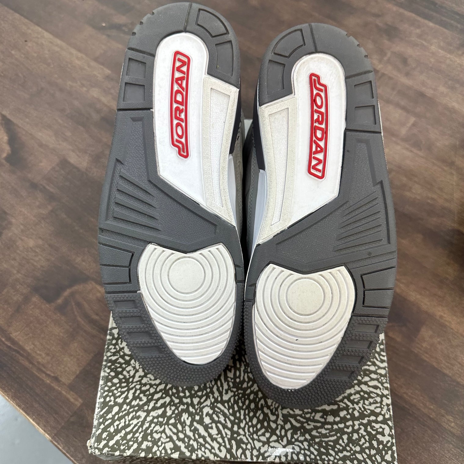 Cool Grey Jordan 3 (USED)
