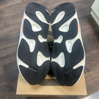 Waverunner Yeezy 700 (USED)