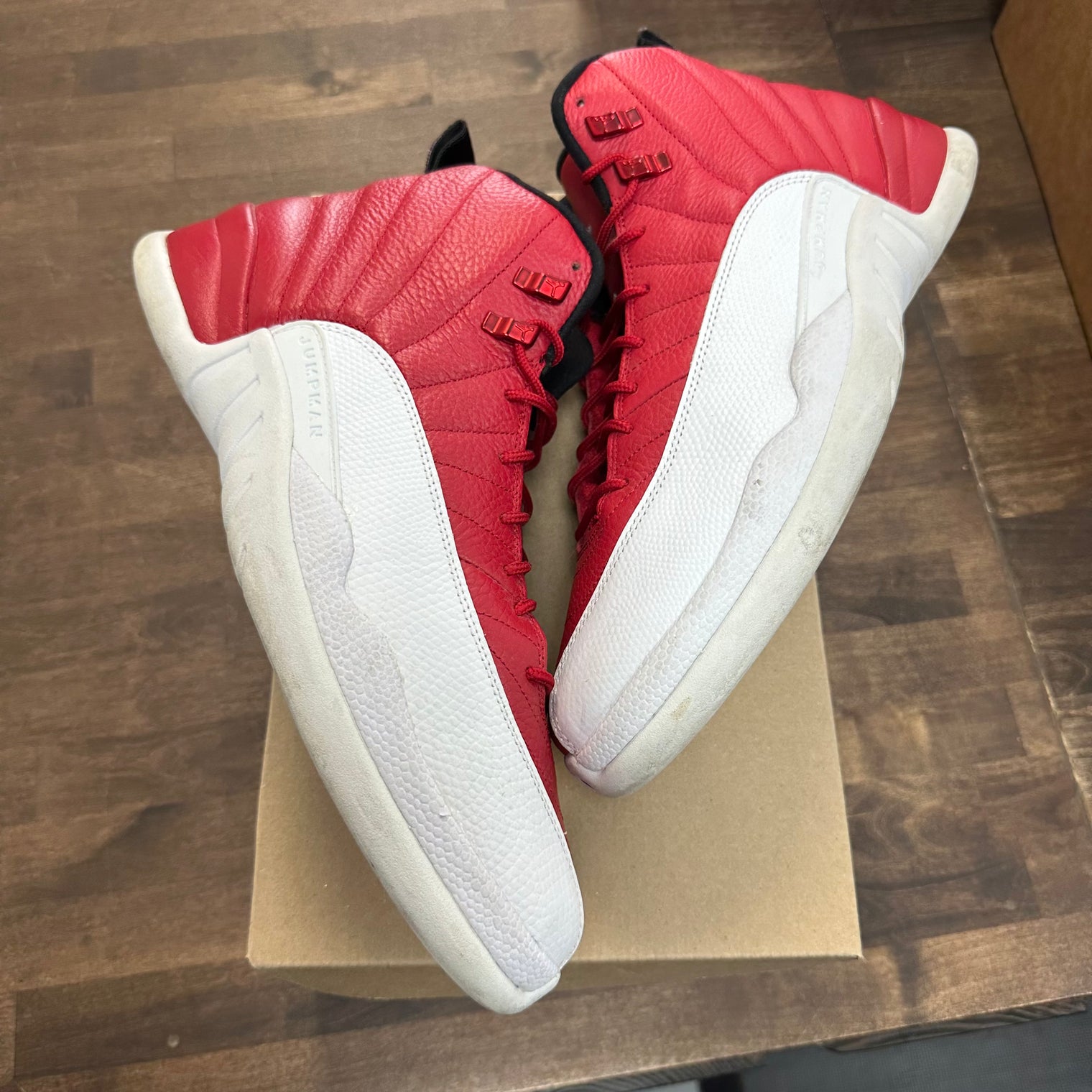 Gym Red White Jordan 12 (USED,No Box)