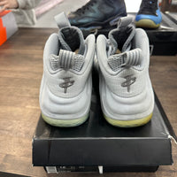 Wolf Grey Suede Foamposite One (USED)