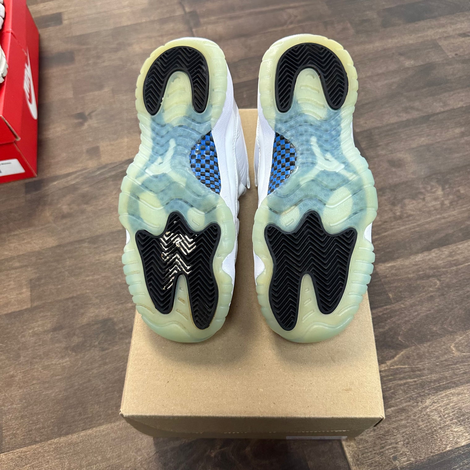 (GS) Legend Blue Jordan 11 Low (USED,No Box)