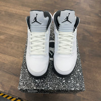 White Black Jordan 5 Retro (USED)