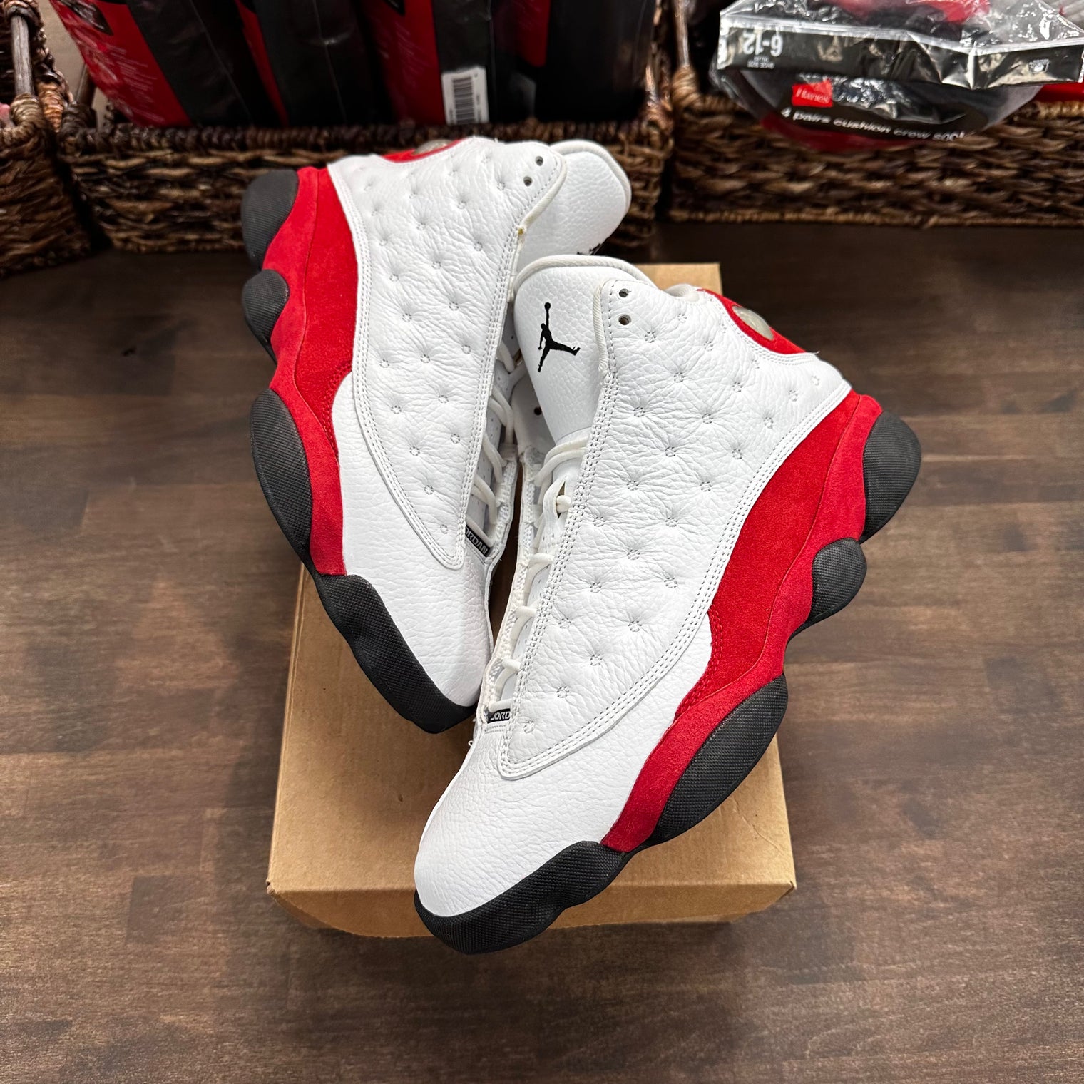 Chicago Jordan 13 (USED, No Box)