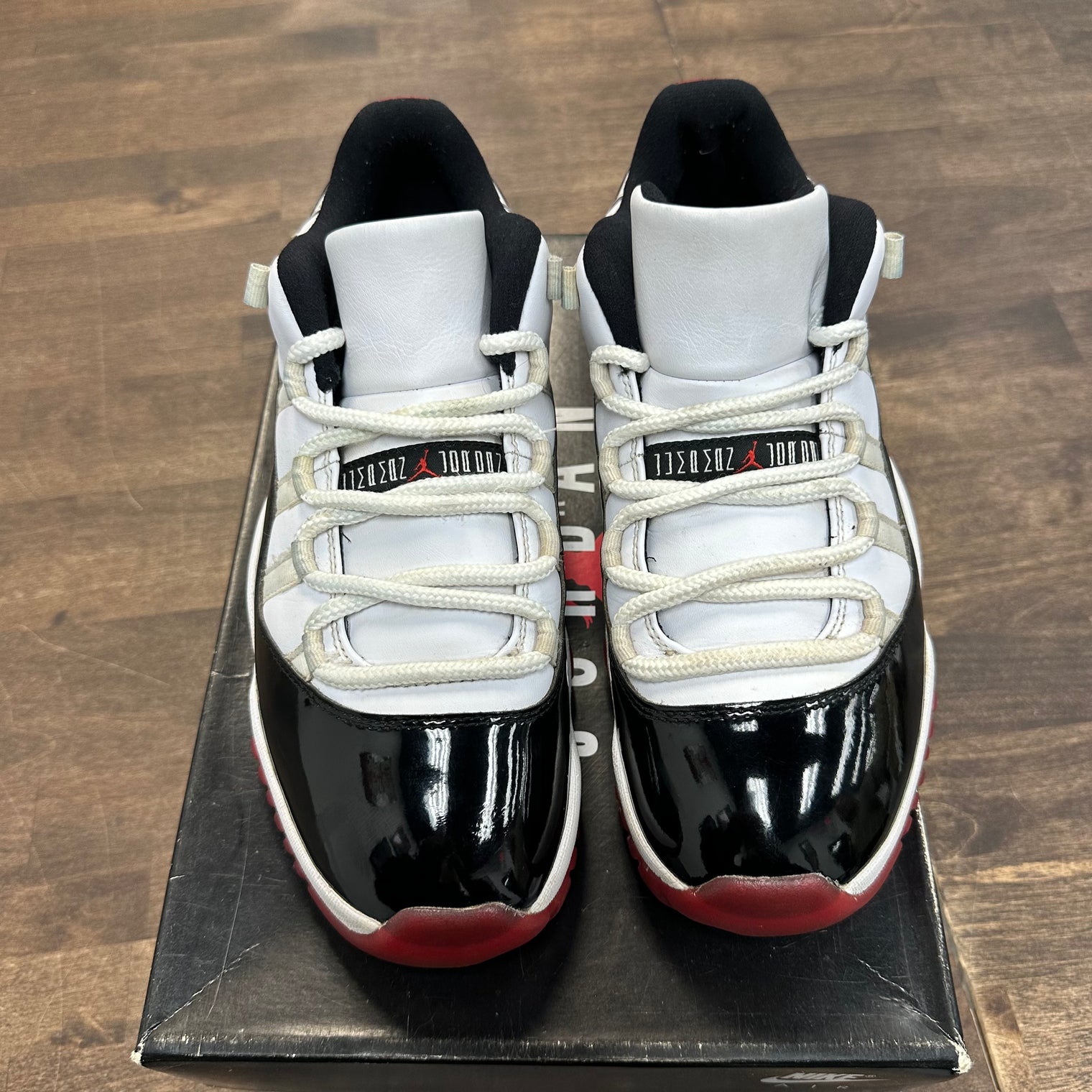 Concord Bred Jordan 11 Low (USED)