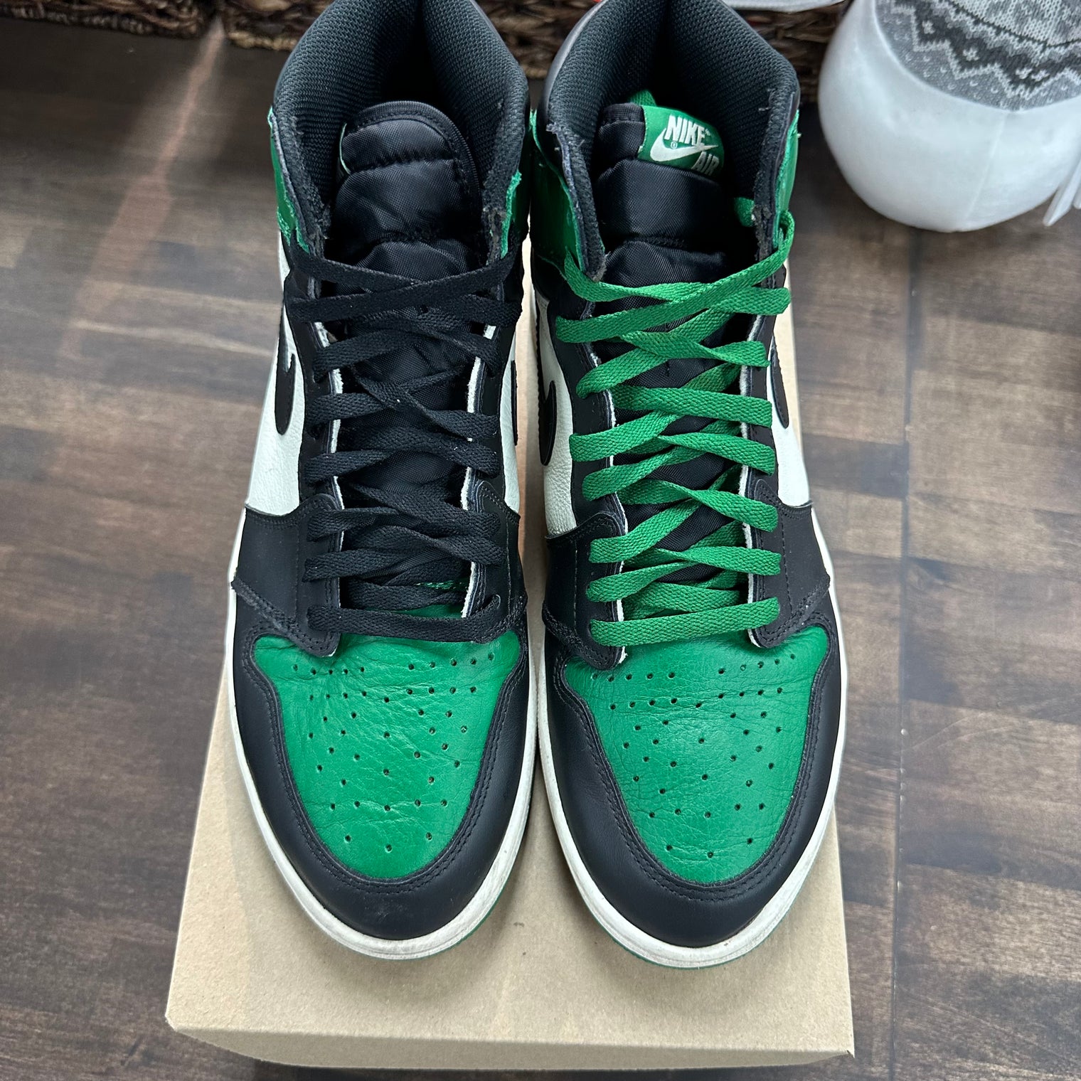 Pine Green Jordan 1 High (USED,NO BOX)