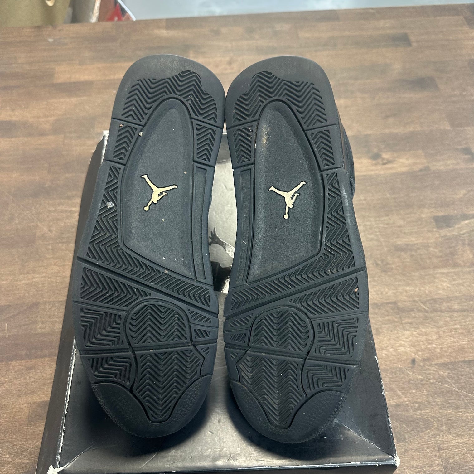 Black Cat Jordan 4 (USED)