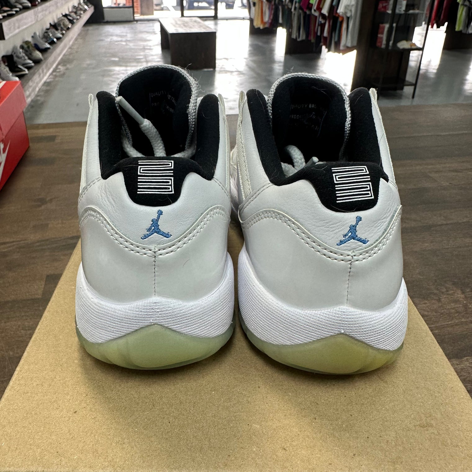 (GS) Legend Blue Jordan 11 Low (USED,No Box)